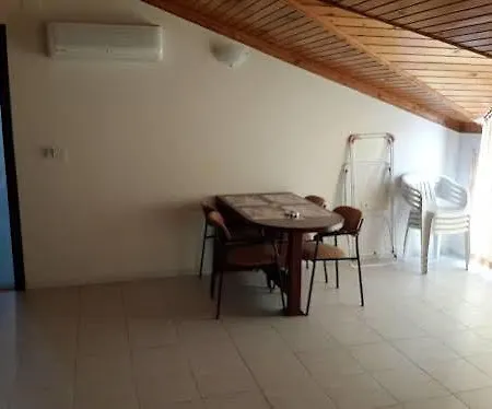 アパートホテル Uysal Apart マルマリス