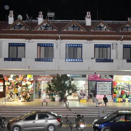 Uysal Apart 马尔马里斯