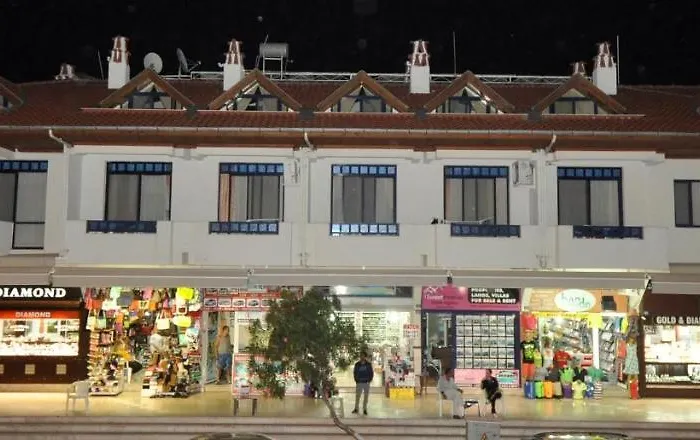 Uysal Apart מלון דירות